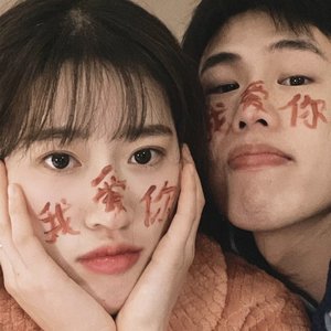 唐翩翩浴室视频
